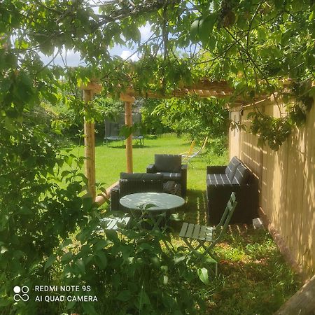 Les Cabanes De Pellier Charcier Kültér fotó